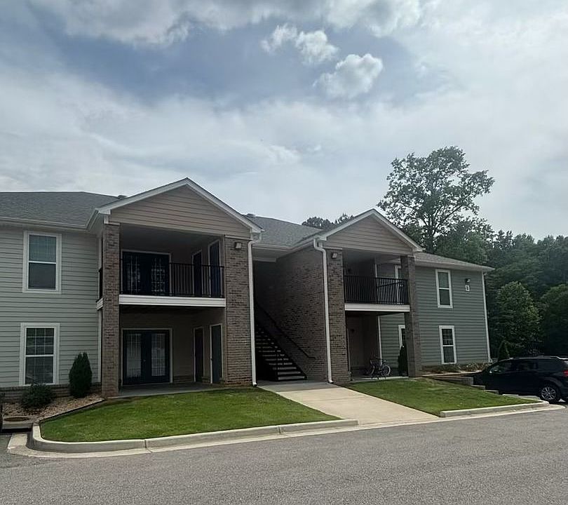1st image of 3943 Winchester Rd #B101