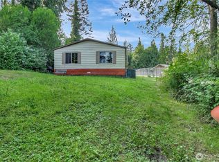 1495 Lake Dr, Camano Island, WA 98282