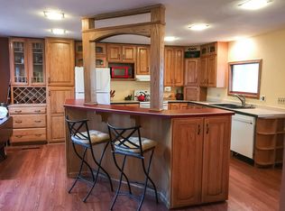 2710 Burr Oak St E, La Crosse, WI 54601