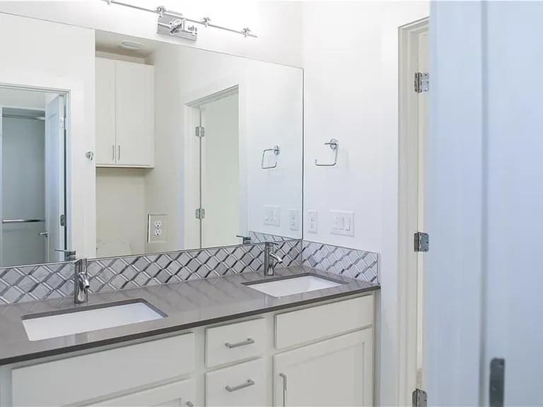 3415 Dalton St #B — Photo 24