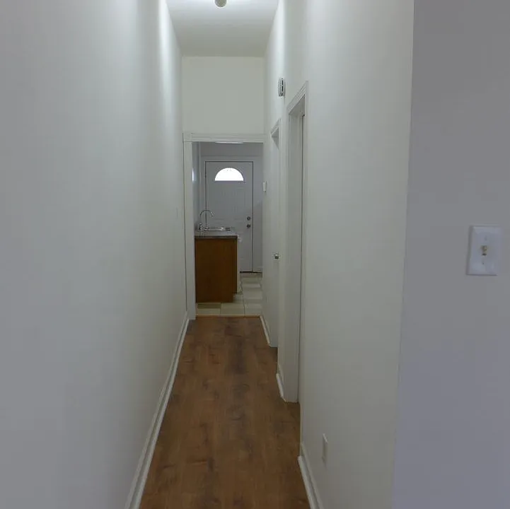 Building Photo 5