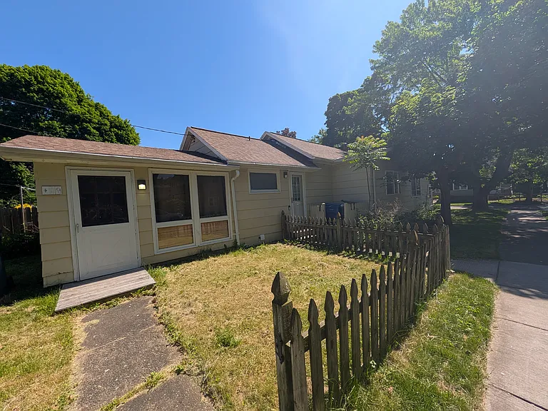 79 Oakland St — Photo 19
