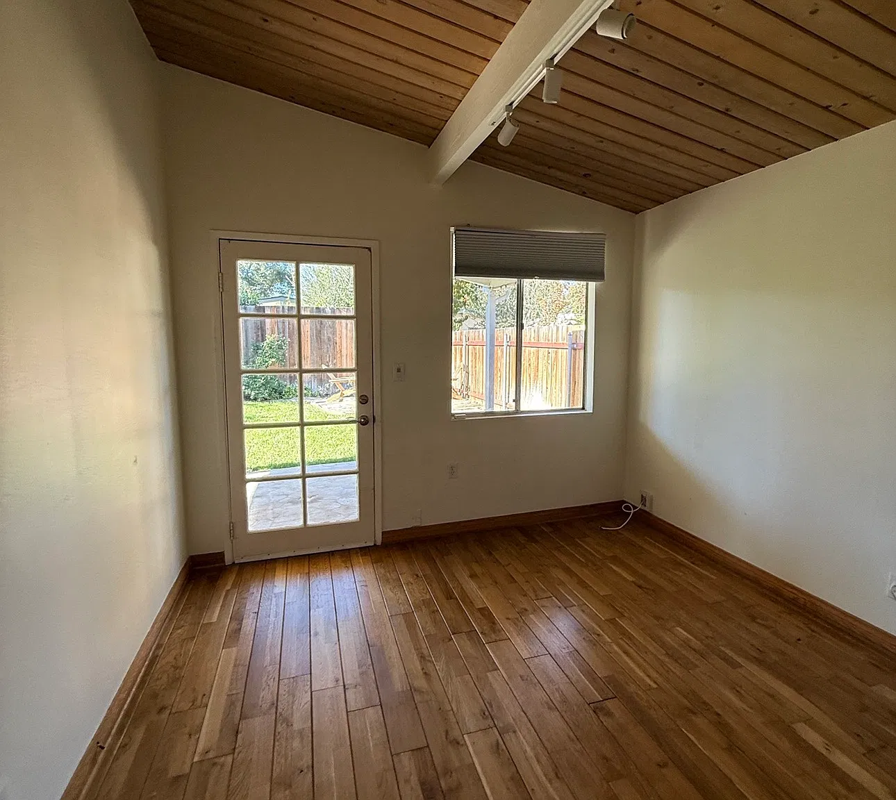 125 S Padre Juan Ave — Photo 3