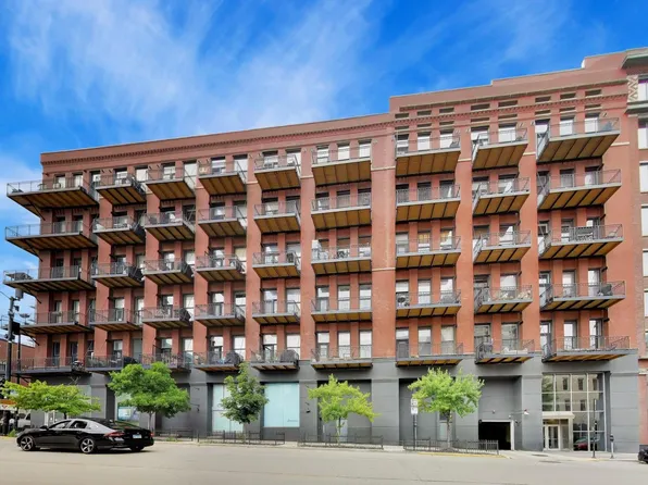 616 W Fulton St APT 503, Chicago, IL 60661