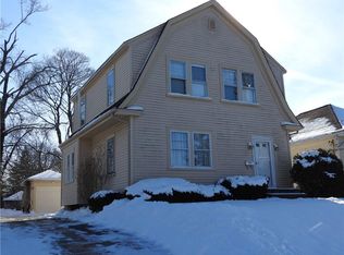 4 Park Ave, Cranston, RI 02905