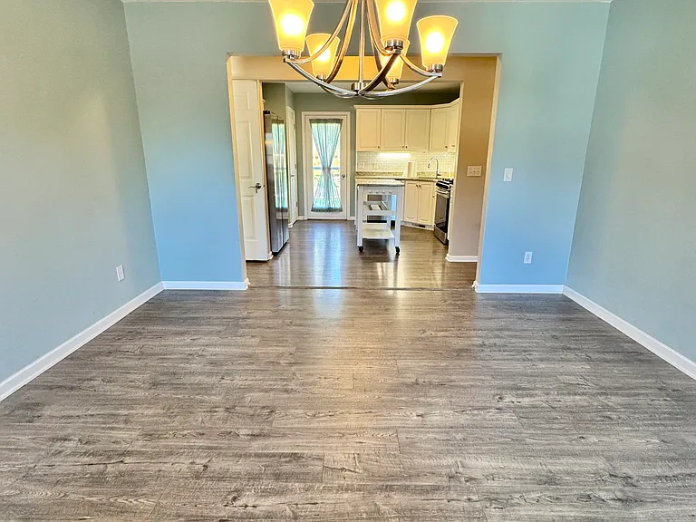 1200 King Edwards Way — Photo 10