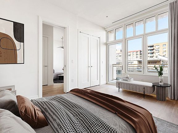 3rd image of 15 W 96th St #14A