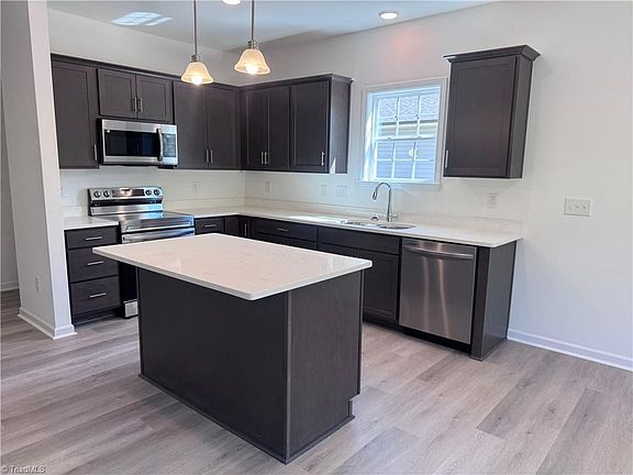 3rd image of 263 Waylon Ct