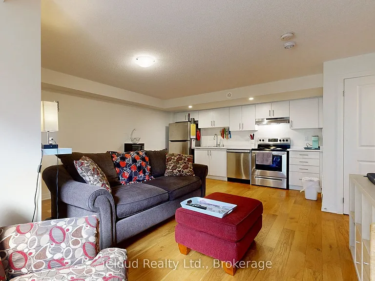 26 B Lookout Dr #A — Photo 3