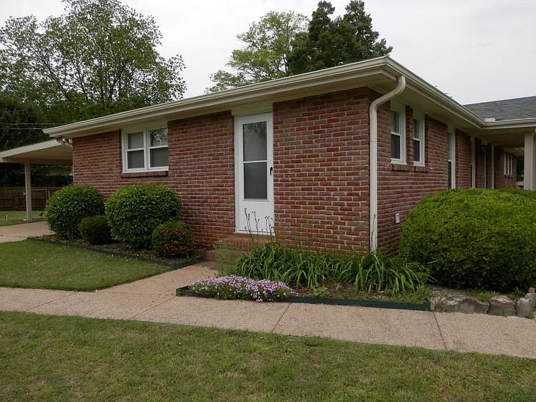 6519 Janice St NW — Photo 4