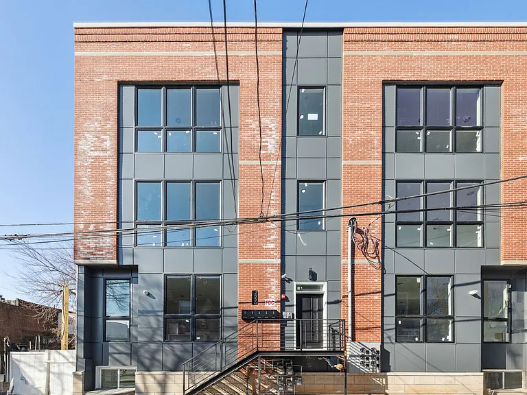2550 Hope St — Photo 26