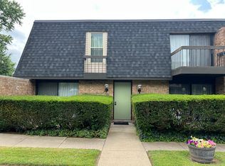 2916 San Rae Dr APT 8, Dayton, OH 45419