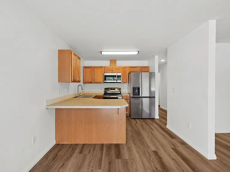 1311 N Gingham Ave — Photo 7