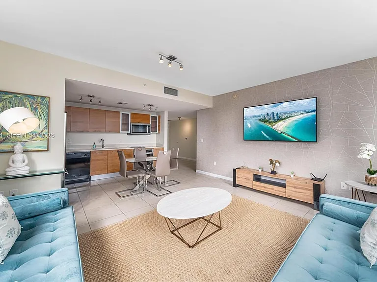 3250 NE 1st Ave #916 — Photo 9