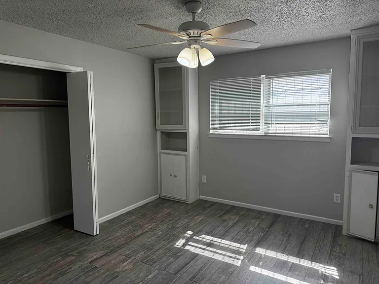 4902 Inverness Ave — Photo 6