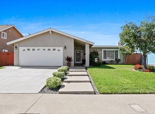 9872 Frederick Cir, Huntington Beach, CA 92646