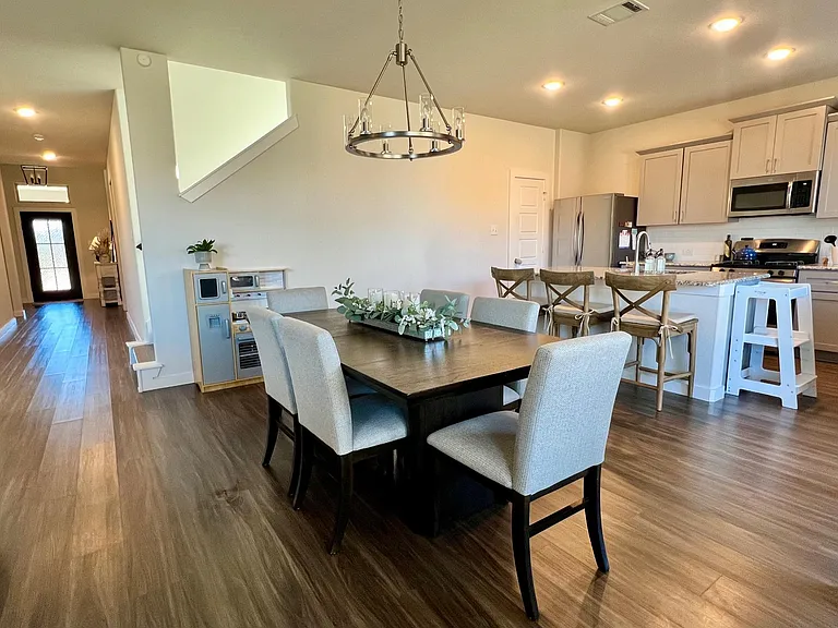 4300 Cozy Pine Dr — Photo 3