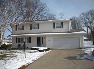 52646 Highland Dr, South Bend, IN 46635