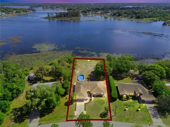 2032 Dumas Dr, Deltona, FL 32738