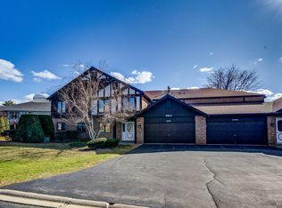 9832 Terrace Ct E #2B, Palos Park, IL 60464