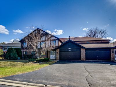 9832 Terrace Ct E #2B, Palos Park, IL, 60464