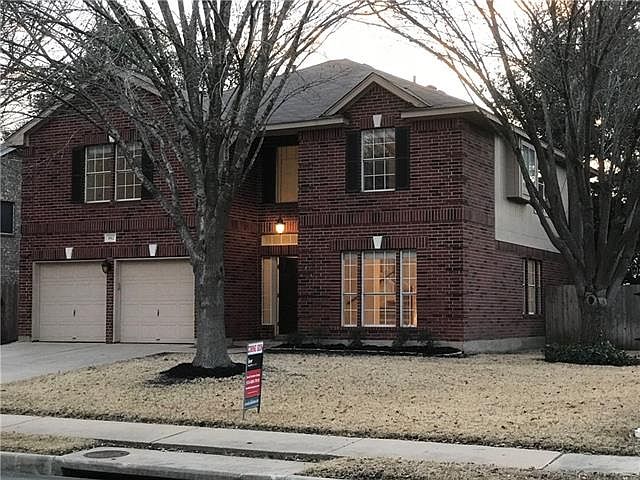 1st image of 1812 Cedar Bend Dr