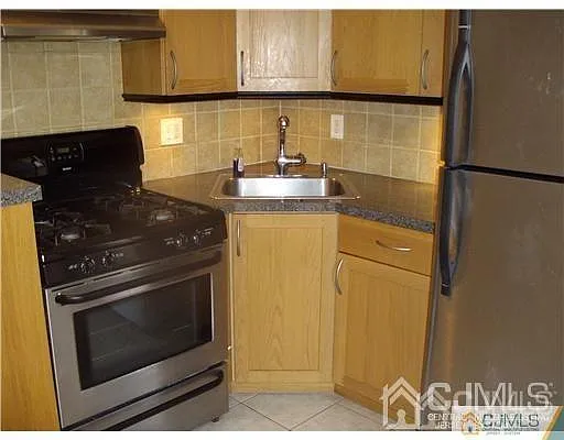 Building Photo - 187 Evergreen Rd #2A