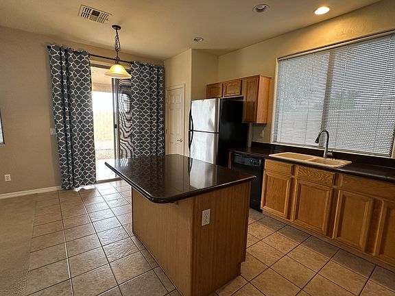 4th image of 14451 W Weldon Ave