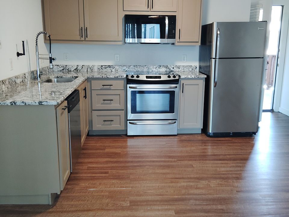 2nd image of 4115 San Jacinto St APT 101