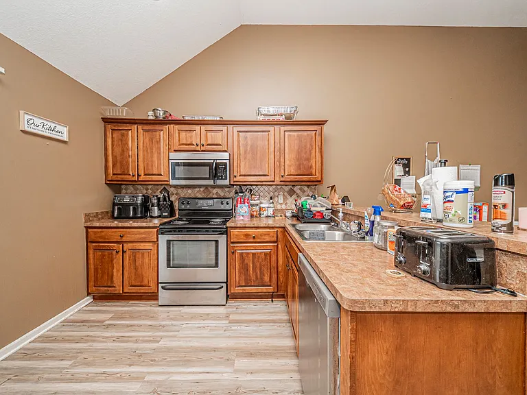 2608 Brooke Bnd — Photo 30