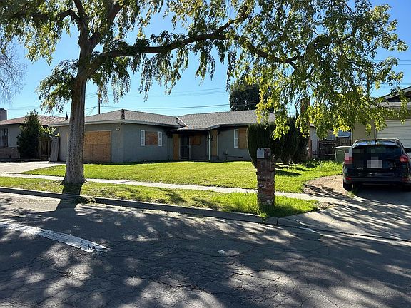 2nd image of 162 S Winery Ave