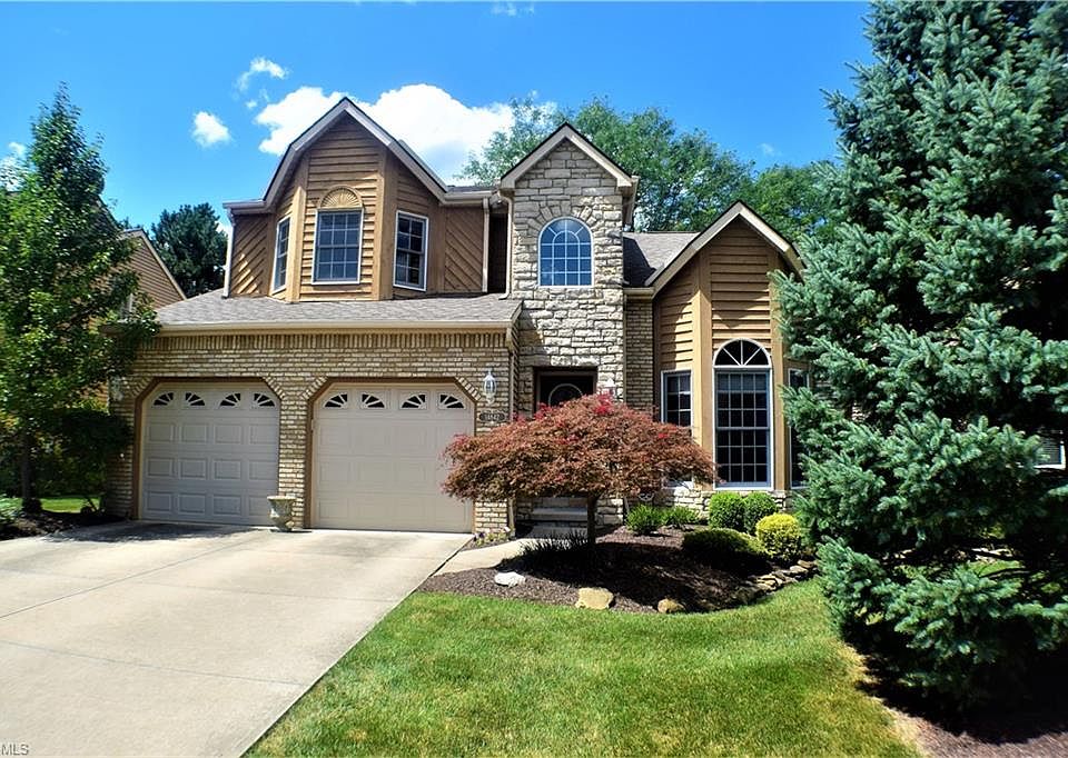 1st image of 14842 Windsor Castle Ln