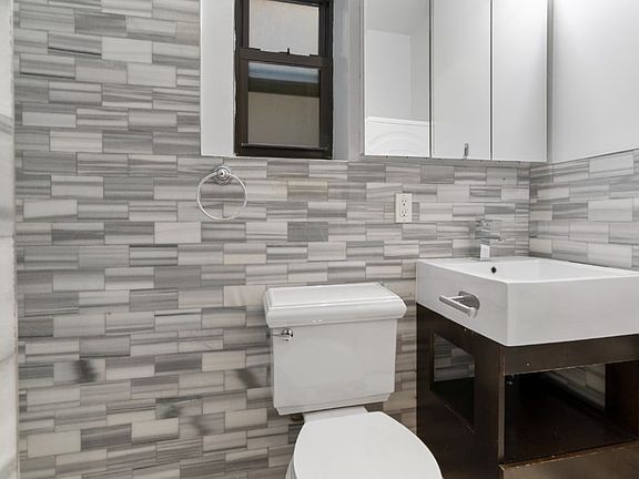 5th image of 20 Prince St APT 9