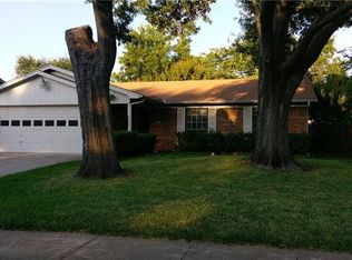 3832 Flamingo Ln, Irving, TX 75062