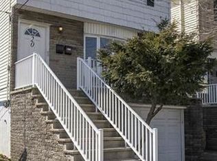 20 E 10th St FLOOR 2, Bayonne, NJ 07002
