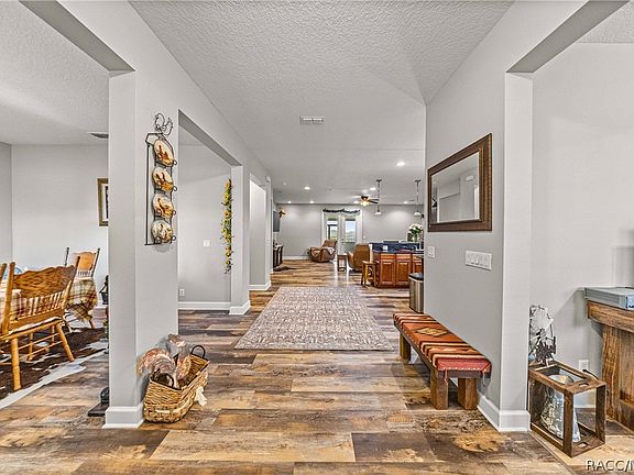 5th image of 630 SW 210th Ave