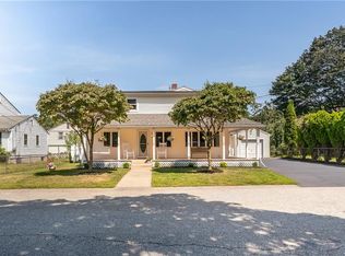 65 Seamans St, Woonsocket, RI 02895