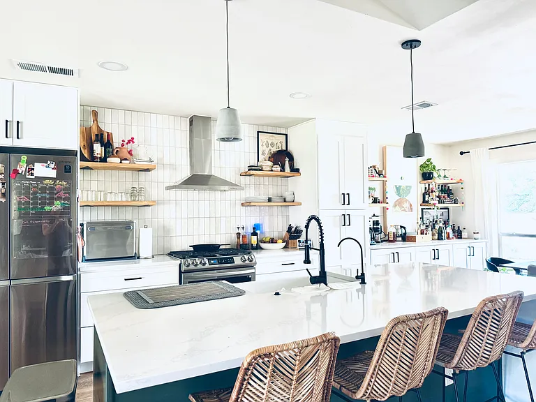 7012 Creighton Ln — Photo 10