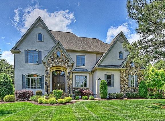 2nd image of 198 Milford Cir