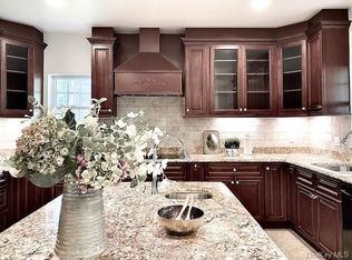 225 Sprain Rd, Scarsdale, NY 10583