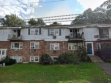 1st image of 34-42 Royal Oak Dr #3