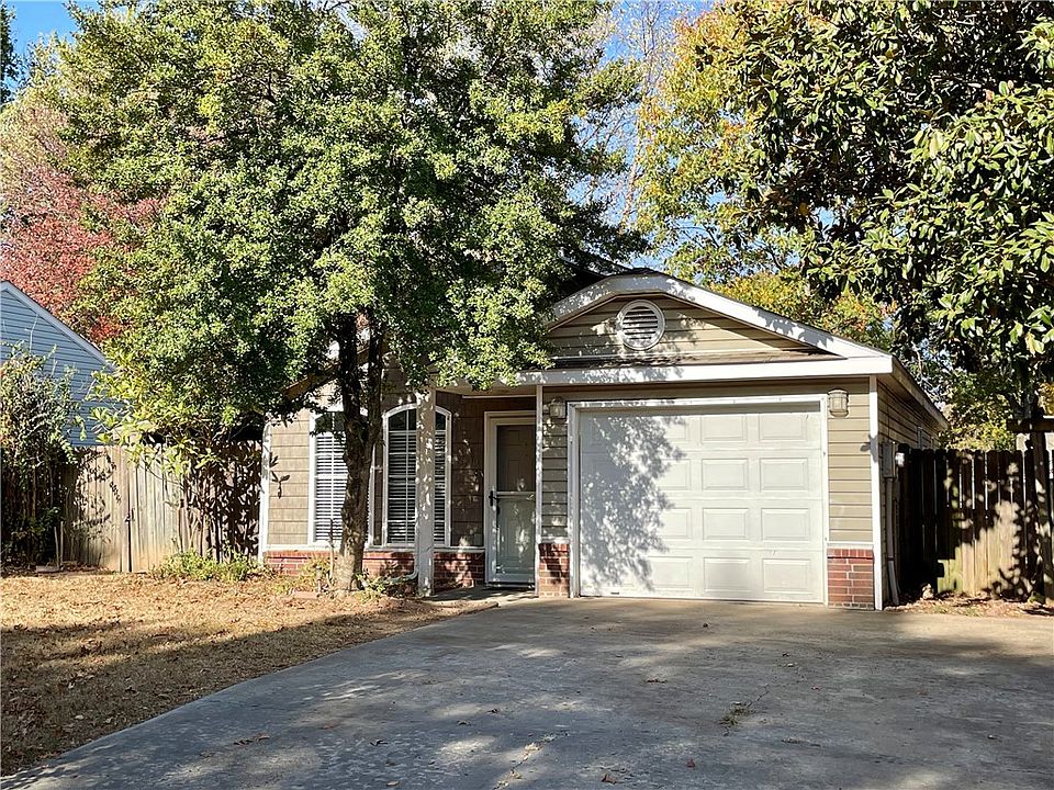 1st image of 3210 W Woodfield Way