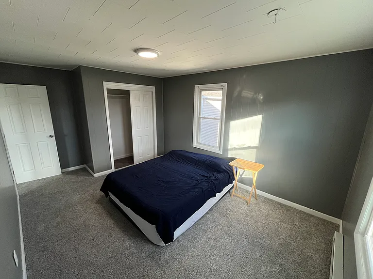 1St bedroom
