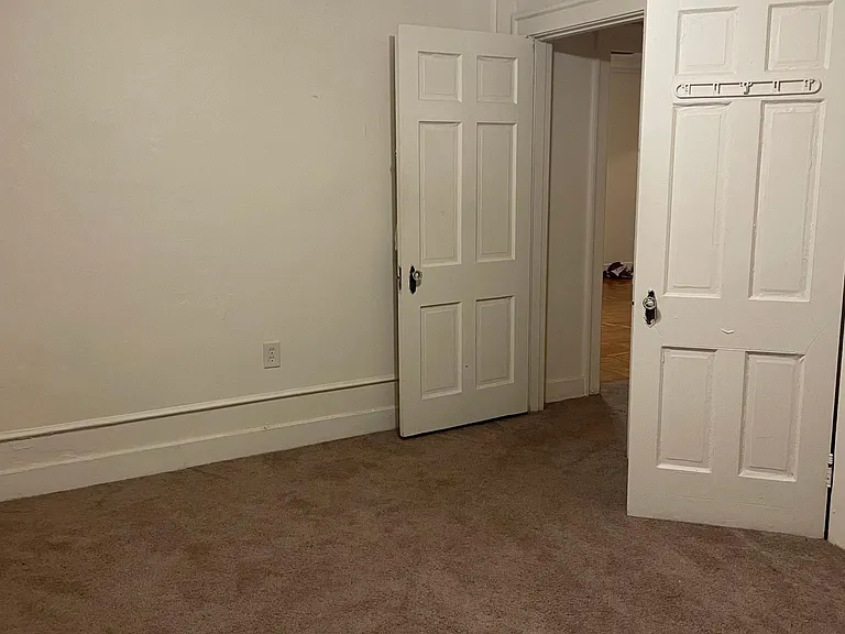 5914 Walnut St #302 — Photo 10
