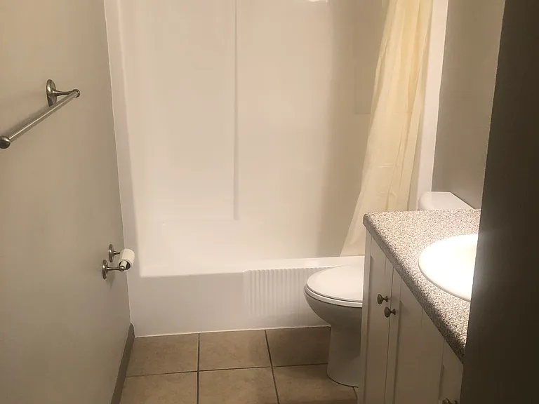 205 E Dunklin St — Photo 5