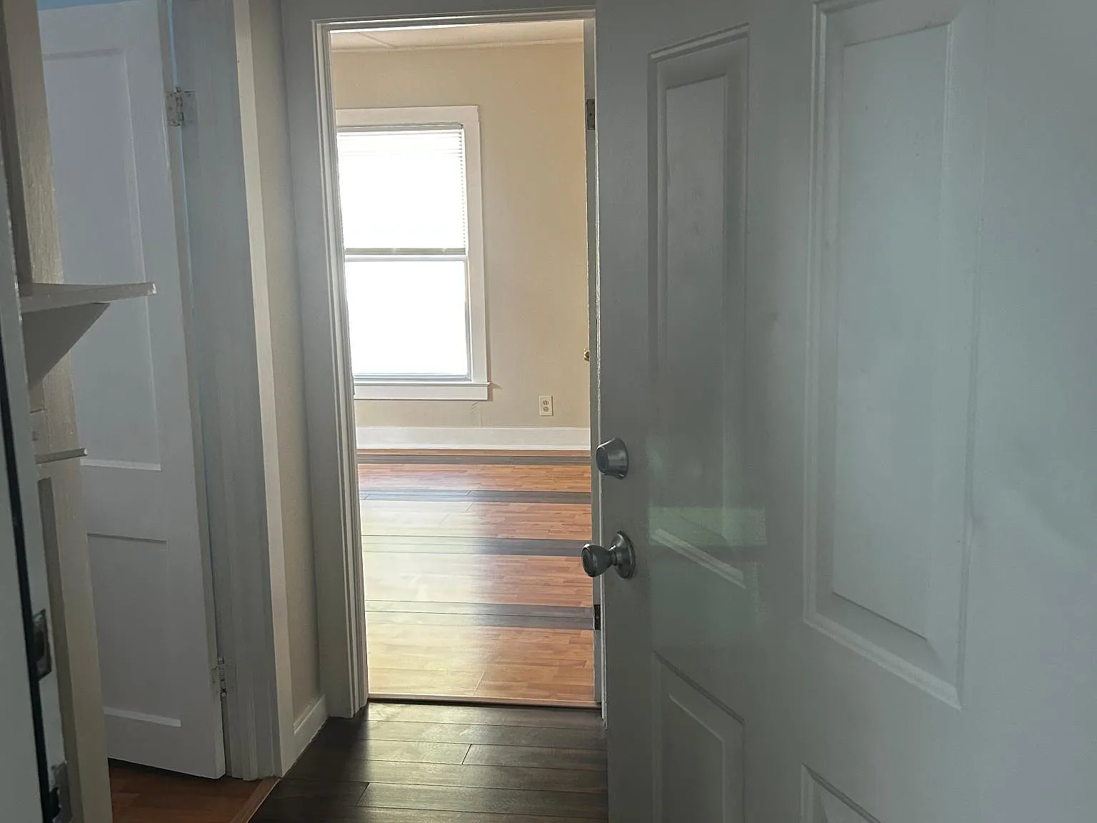 3 bed, 1000 sqft, $1,400 — Photo 4