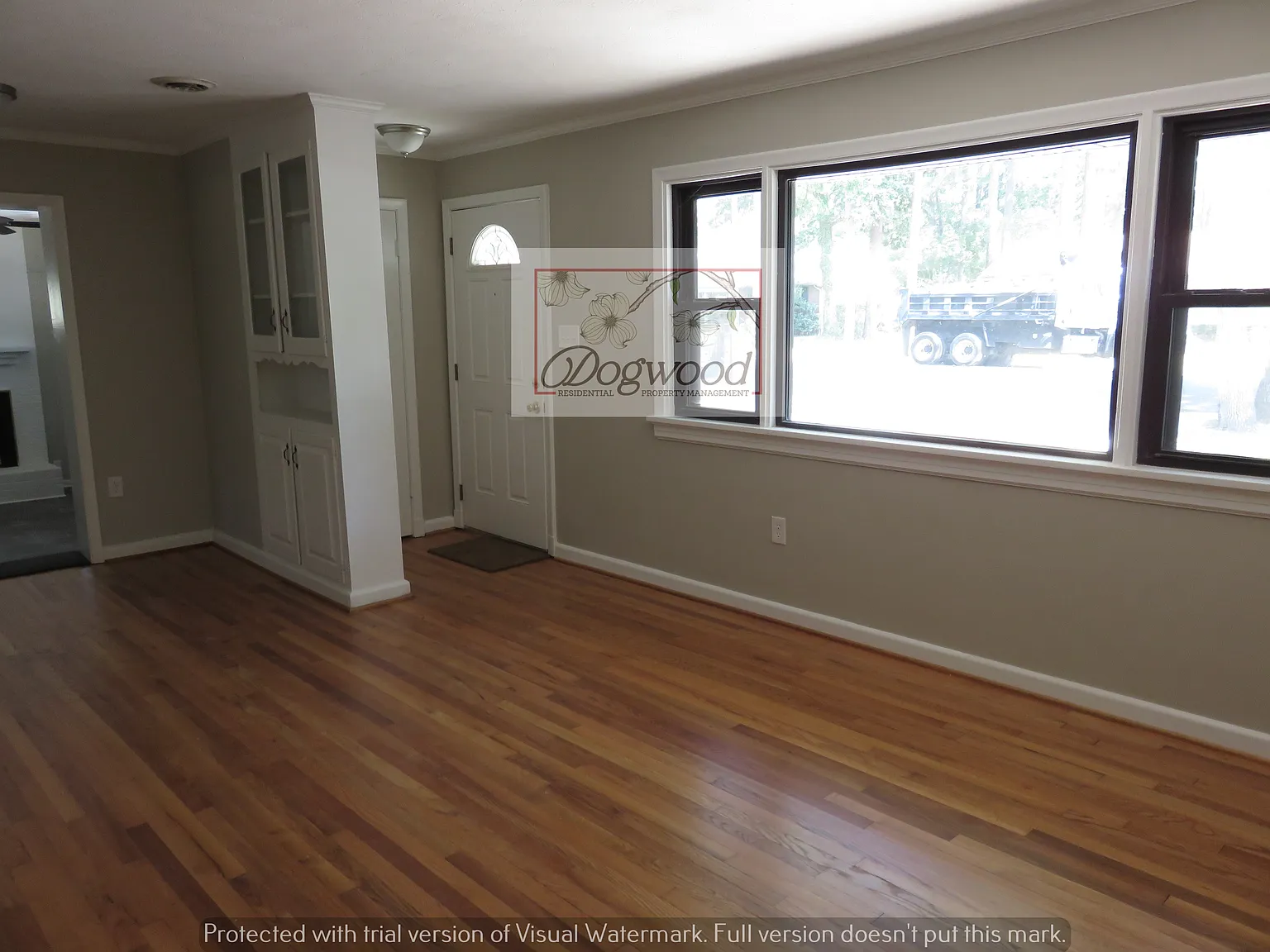 3 bed, 1445 sqft, $1,900 — Photo 2