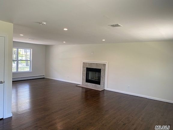 3rd image of 128 Morris Ave