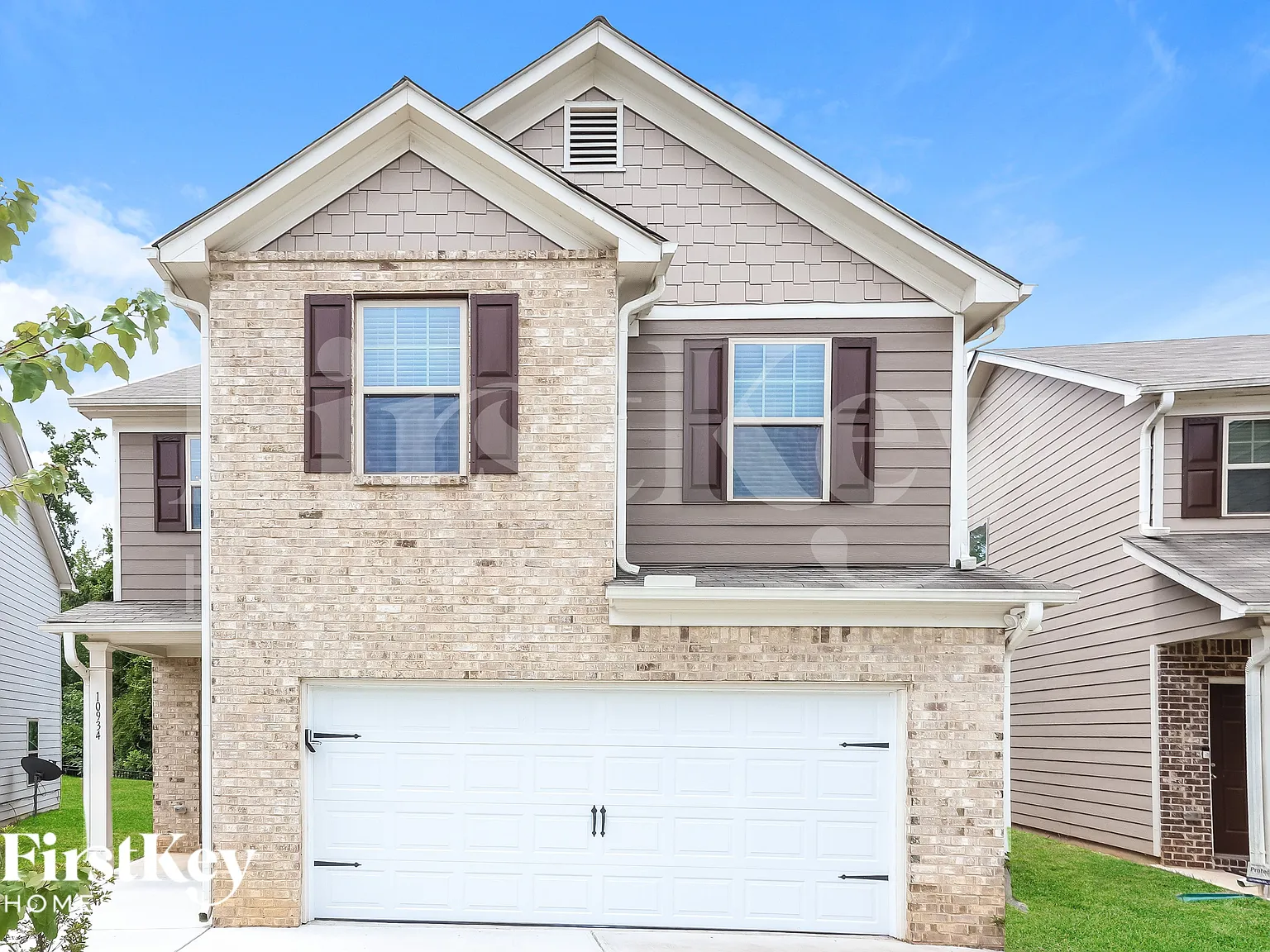 3 bed, 2.5 bath, 1932 sqft, $2,080 — Photo 1