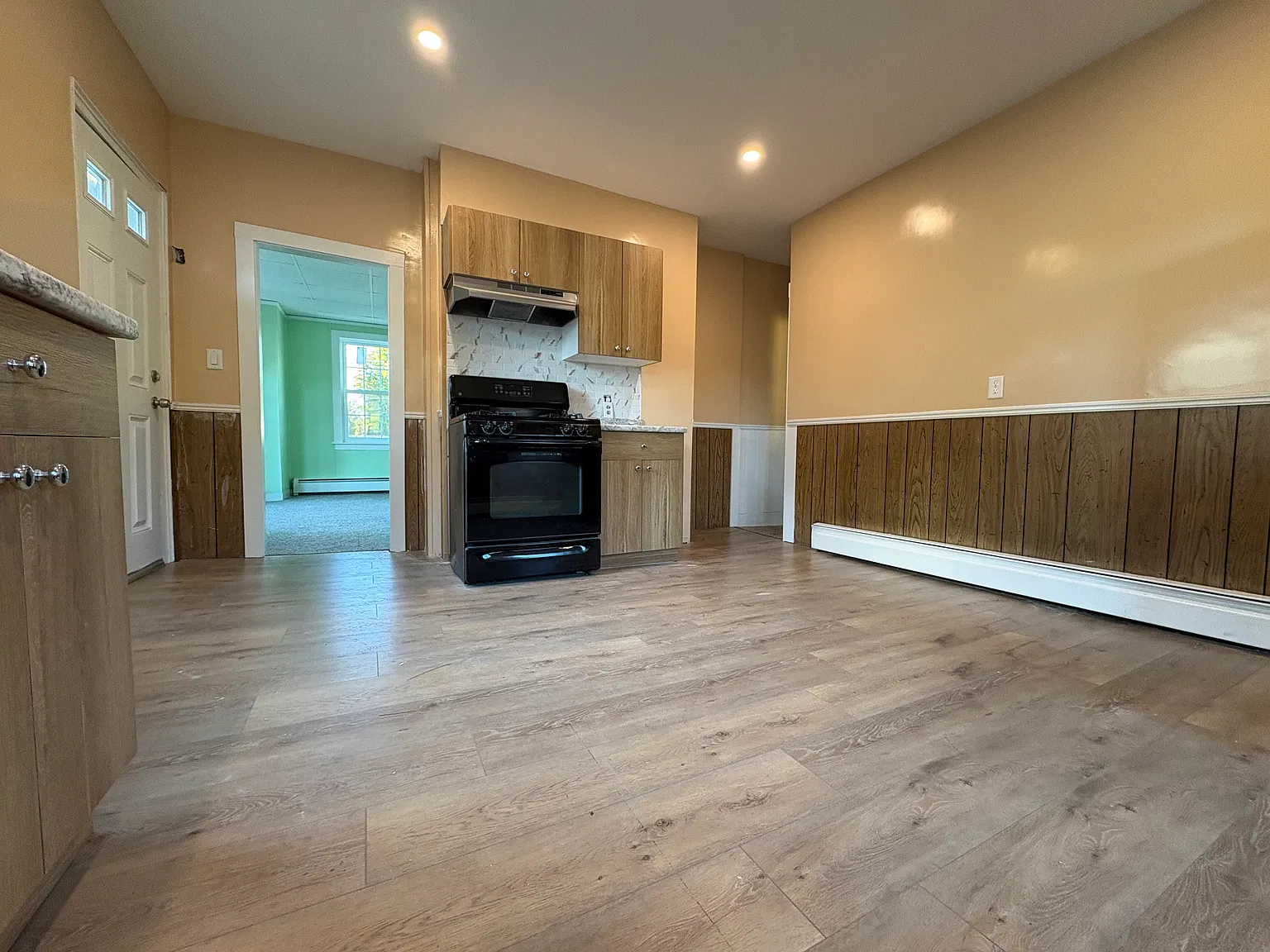 2 bed, $2,300 — Photo 4